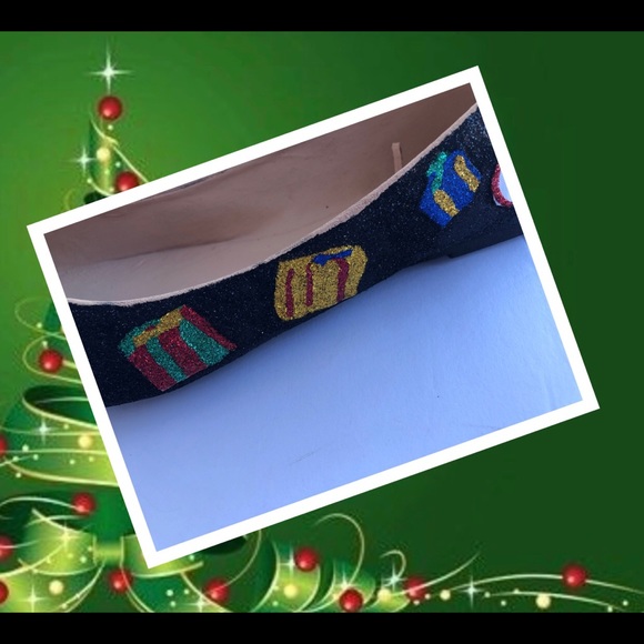 Women Custom Christmas w/Gift Boxes Glitter Flats - Picture 5 of 5